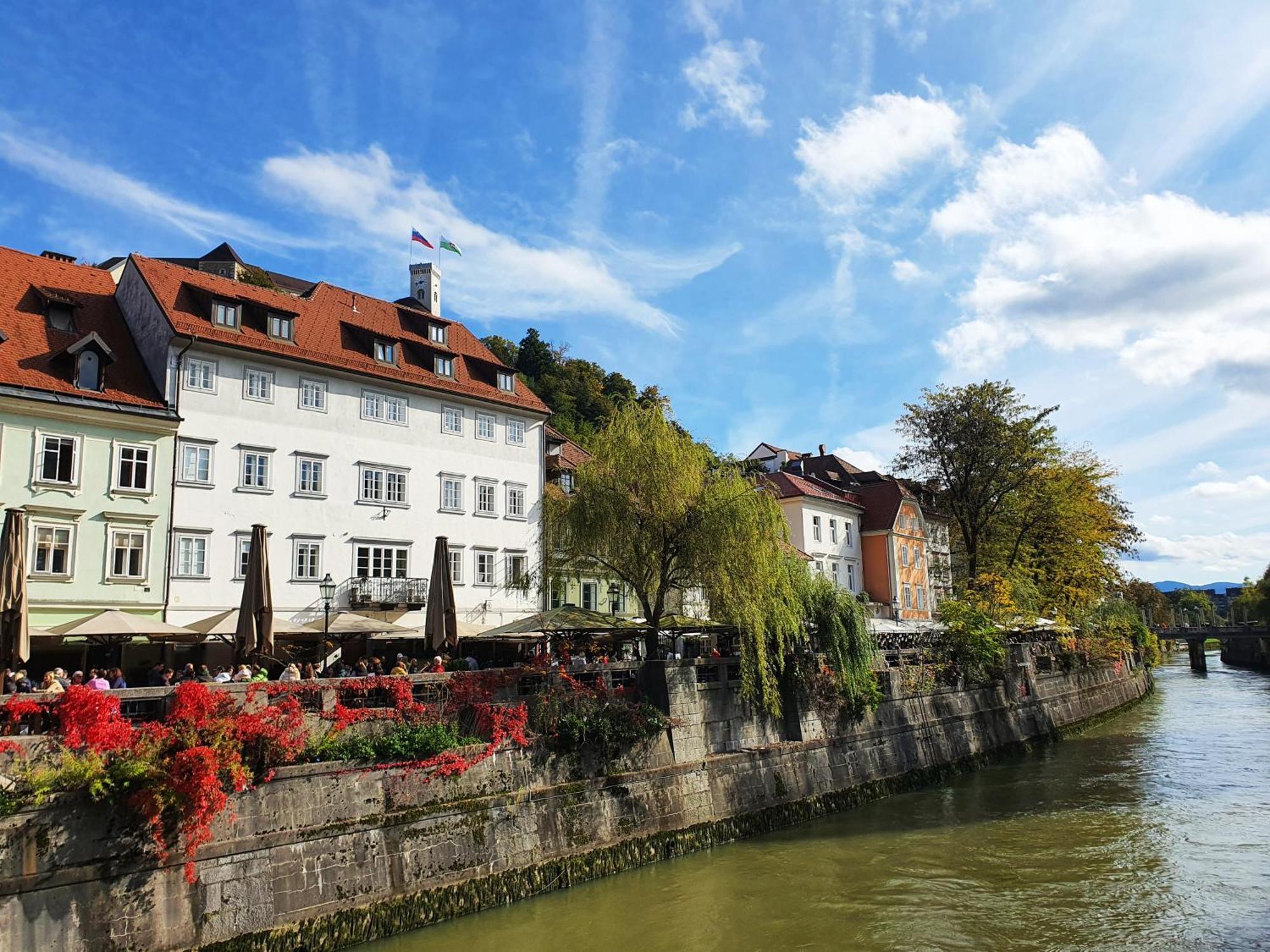 Riverside Elegance Ljubljana Eksteriør billede